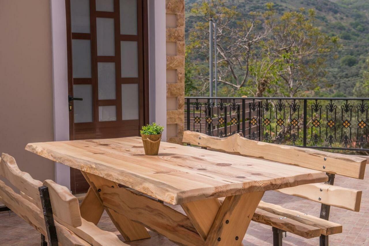 Marika Traditional Home Élos Екстериор снимка