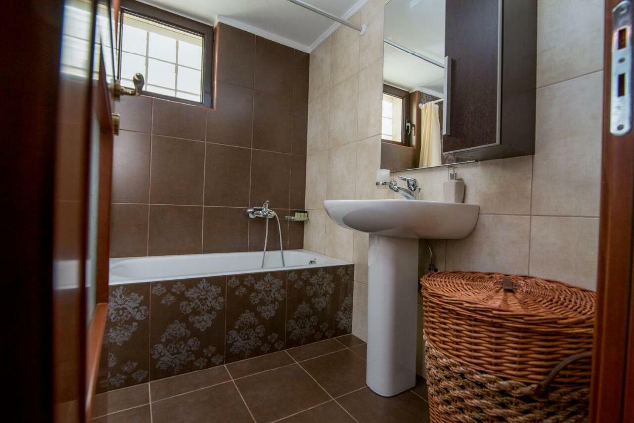 Marika Traditional Home Élos Екстериор снимка
