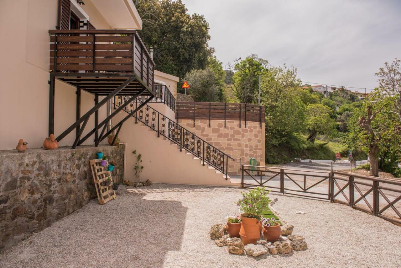Marika Traditional Home Élos Екстериор снимка